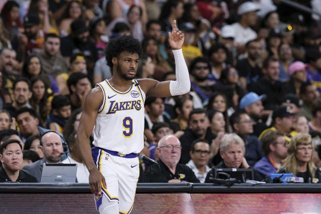 搜狐体育-6分5失误 三分4中0 布朗尼发展联盟首秀堪称灾难